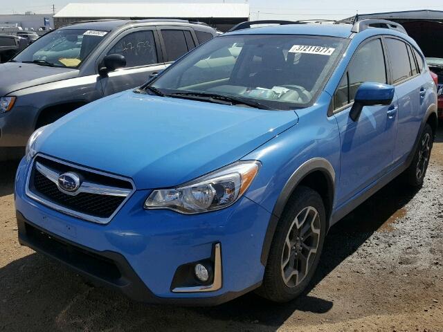 JF2GPABC5G8320239 - 2016 SUBARU CROSSTREK BLUE photo 2