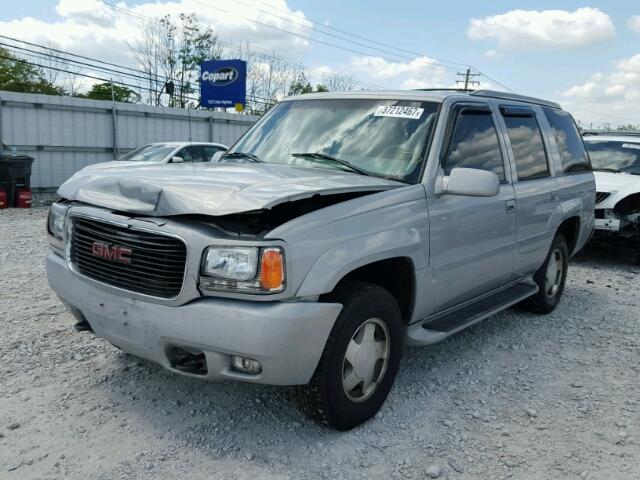 1GKEK13R7XR918337 - 1999 GMC DENALI SILVER photo 2