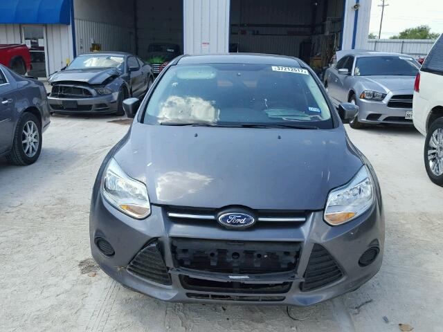 1FADP3F20EL253676 - 2014 FORD FOCUS SE GRAY photo 9