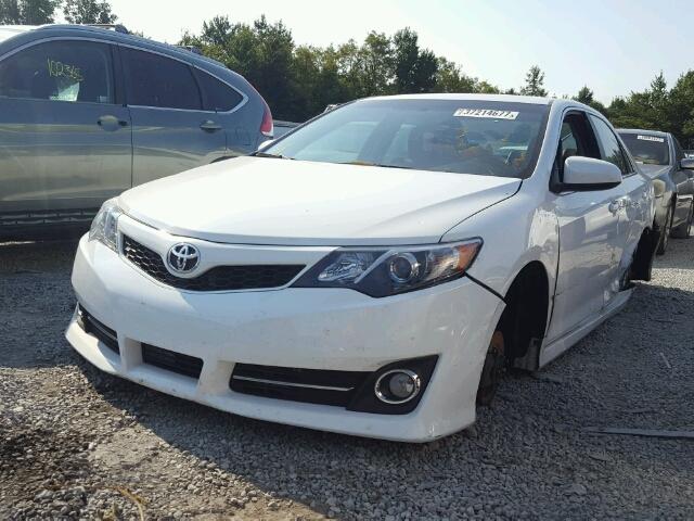 4T1BF1FK7EU403345 - 2014 TOYOTA CAMRY L SILVER photo 2