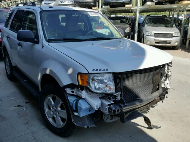 1FMCU9DG2CKC68680 - 2012 FORD ESCAPE XLT WHITE photo 1