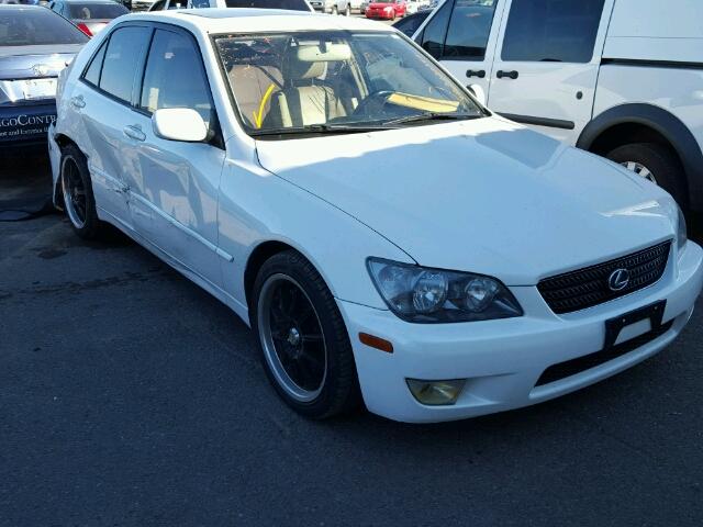 JTHBD192150101240 - 2005 LEXUS IS 300 WHITE photo 1