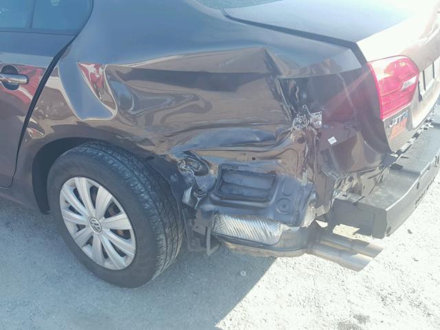 3VW2K7AJ1CM468191 - 2012 VOLKSWAGEN JETTA BASE 棕色 照片 9