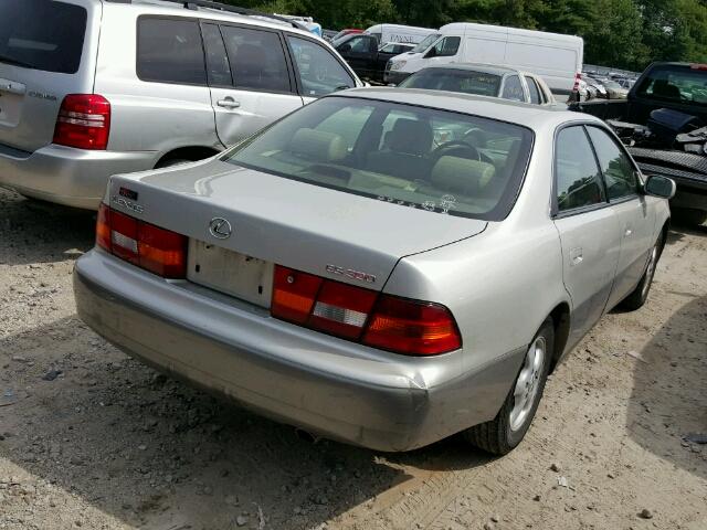 JT8BF28G7W0124911 - 1998 LEXUS ES 300 BEIGE photo 4