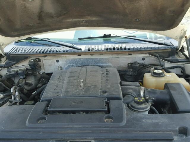 5LMFU27577LJ19404 - 2007 LINCOLN NAVIGATOR WHITE photo 7