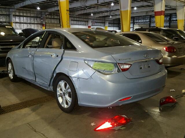 5NPEC4AC6BH252550 - 2011 HYUNDAI SONATA SE SILVER photo 3