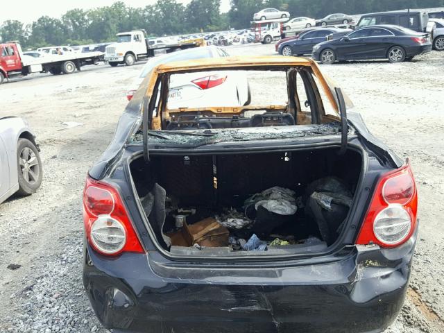 1G1JA5SH9F4197214 - 2015 CHEVROLET SONIC LS BLACK photo 10