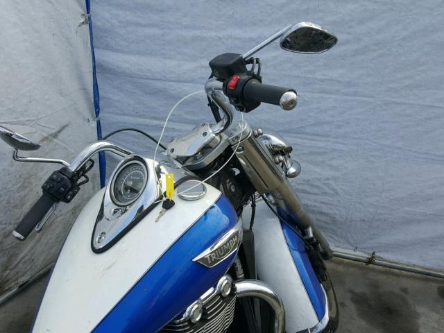 SMTB07WF5FJ660942 - 2015 TRIUMPH MOTORCYCLE THUNDERBIR TWO TONE photo 5