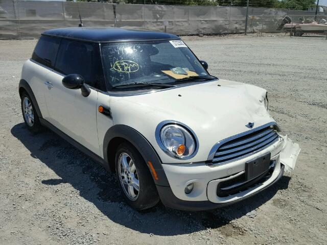 WMWSU3C55CT543267 - 2012 MINI COOPER WHITE photo 1