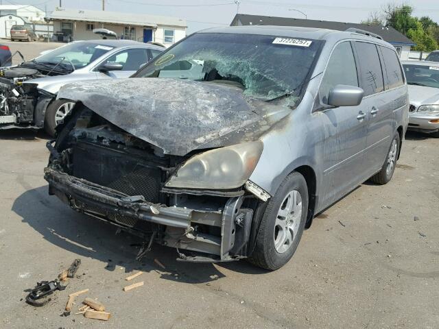 5FNRL386X6B113120 - 2006 HONDA ODYSSEY EX SILVER photo 2