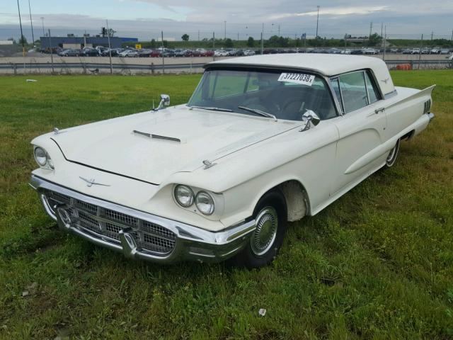 0Y71Y170310 - 1960 FORD THUNDERBIR WHITE photo 2