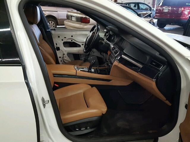 WBAKA8C59CCY37633 - 2012 BMW 750I WHITE photo 5