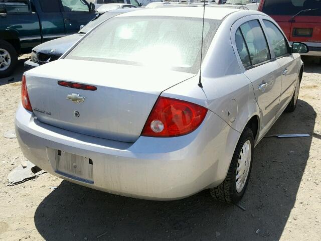 1G1AS58H497101951 - 2009 CHEVROLET COBALT LS SILVER photo 4