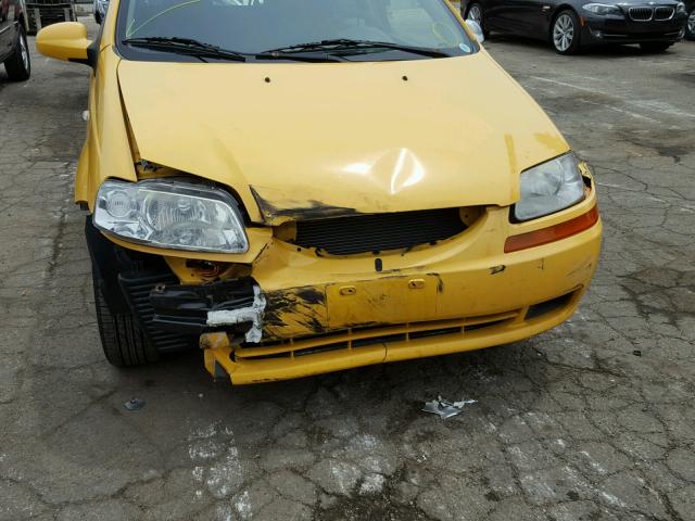 KL1TD66678B090495 - 2008 CHEVROLET AVEO BASE YELLOW photo 9