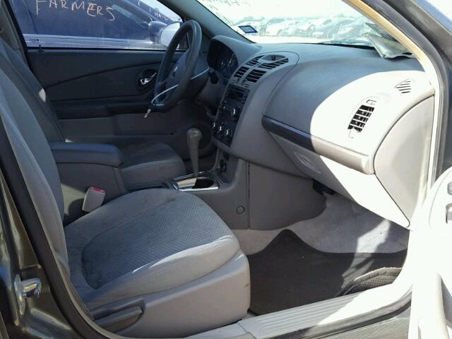 1G1ZS51F26F237024 - 2006 CHEVROLET MALIBU LS GREEN photo 5