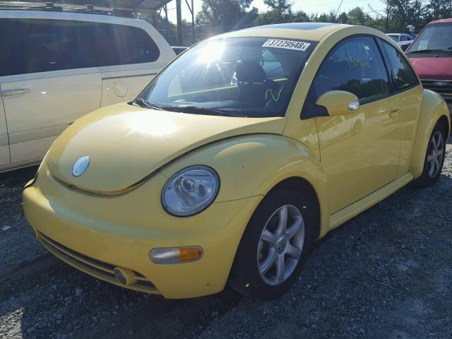 3VWCD31C74M403579 - 2004 VOLKSWAGEN NEW BEETLE 黄色 照片 2