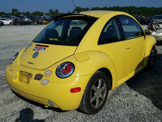 3VWCD31C74M403579 - 2004 VOLKSWAGEN NEW BEETLE 黄色 照片 4