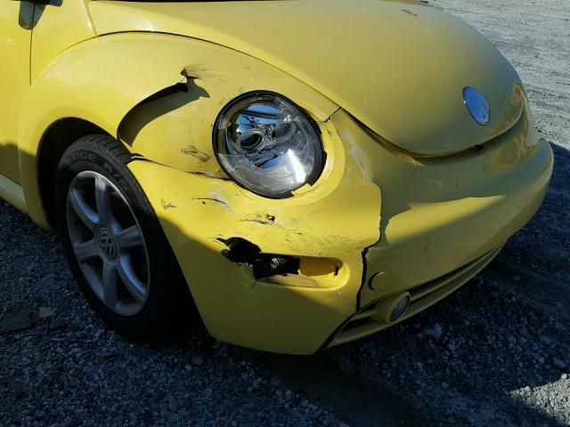 3VWCD31C74M403579 - 2004 VOLKSWAGEN NEW BEETLE 黄色 照片 9