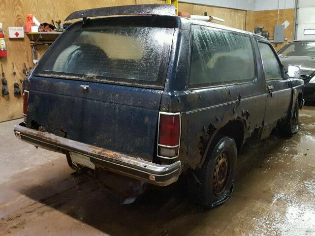 1G8CT18B4D8163168 - 1983 CHEVROLET BLAZER S10 BLUE photo 4