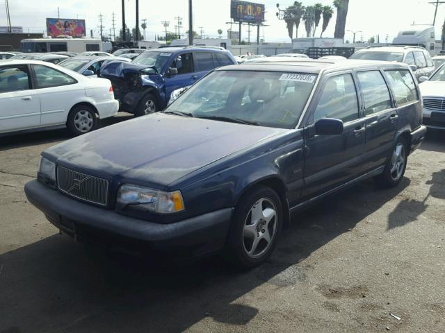 YV1LW5714S2163775 - 1995 VOLVO 850 BLUE photo 2