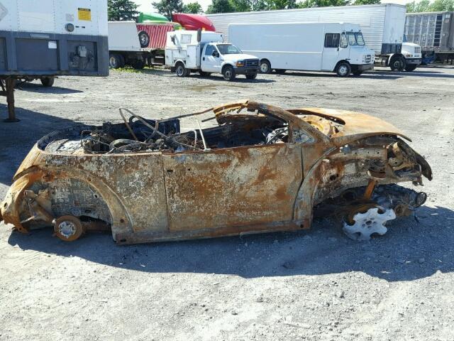 3VWCK21YX3M306886 - 2003 VOLKSWAGEN NEW BEETLE 黑色 照片 9