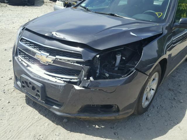 1G11B5SA9DF193312 - 2013 CHEVROLET MALIBU LS ნაცრისფერი ფოტო 9