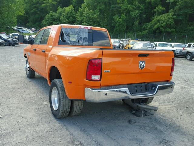 3C63RPLJ5HG672697 - 2017 RAM 3500 SLT ORANGE photo 3