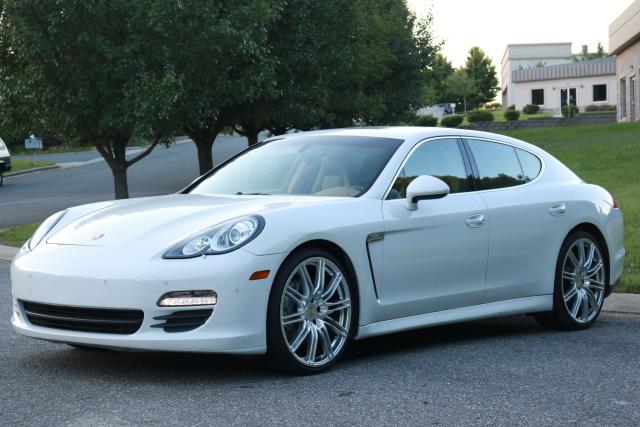 WP0AB2A74CL060503 - 2012 PORSCHE PANAMERA S WHITE photo 2