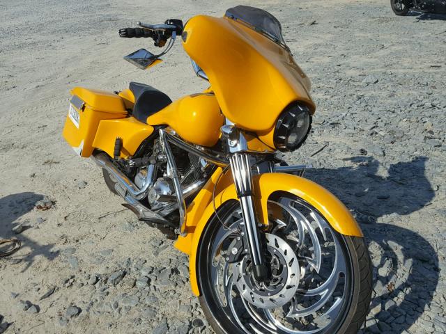 1HD1KBM13DB603854 - 2013 HARLEY-DAVIDSON FLHX STREE YELLOW photo 1