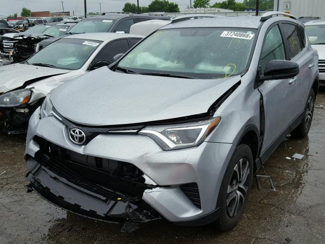 2T3ZFREVXGW281096 - 2016 TOYOTA RAV4 LE SILVER photo 2