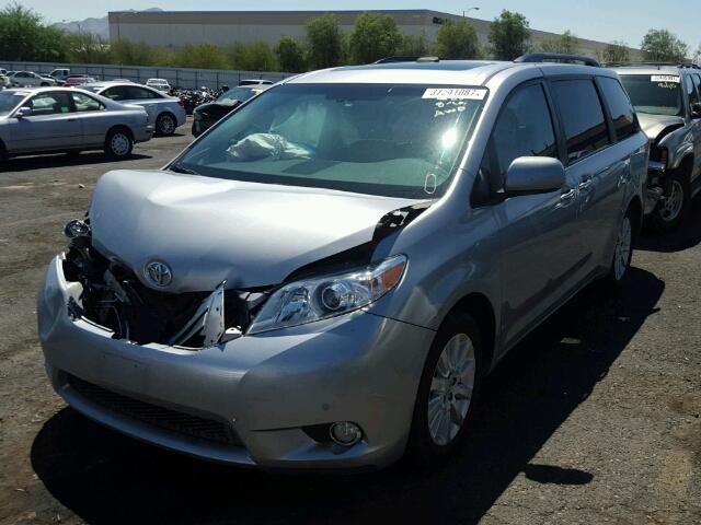 5TDDK3DC9BS006106 - 2011 TOYOTA SIENNA SILVER photo 2