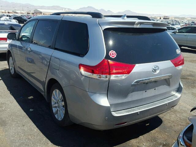 5TDDK3DC9BS006106 - 2011 TOYOTA SIENNA SILVER photo 3