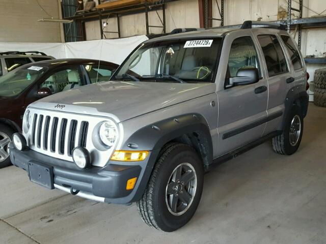 1J4GL38K46W219363 - 2006 JEEP LIBERTY RE SILVER photo 2