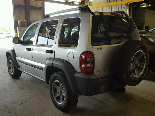 1J4GL38K46W219363 - 2006 JEEP LIBERTY RE SILVER photo 3