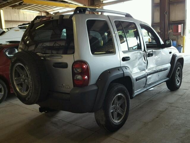 1J4GL38K46W219363 - 2006 JEEP LIBERTY RE SILVER photo 4