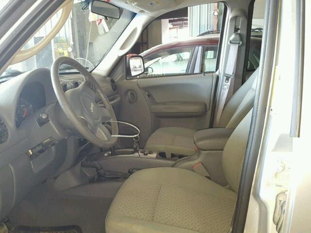 1J4GL38K46W219363 - 2006 JEEP LIBERTY RE SILVER photo 5