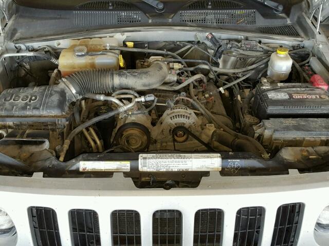 1J4GL38K46W219363 - 2006 JEEP LIBERTY RE SILVER photo 7
