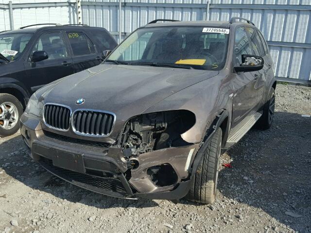 5UXZV4C57BL400726 - 2011 BMW X5 XDRIVE3 BROWN photo 2