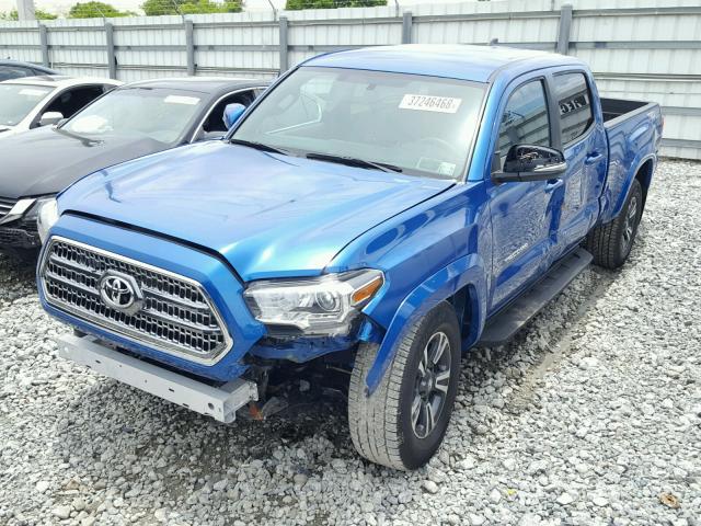 3TMDZ5BN9HM028613 - 2017 TOYOTA TACOMA DOU BLUE photo 2