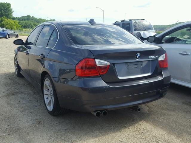 WBAVD33546KL51085 - 2006 BMW 330 XI ნაცრისფერი ფოტო 3