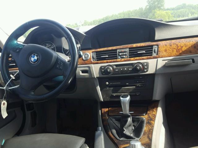 WBAVD33546KL51085 - 2006 BMW 330 XI ნაცრისფერი ფოტო 9