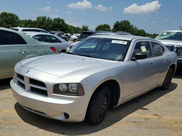 2B3KA43R28H116817 - 2008 DODGE CHARGER SILVER photo 2