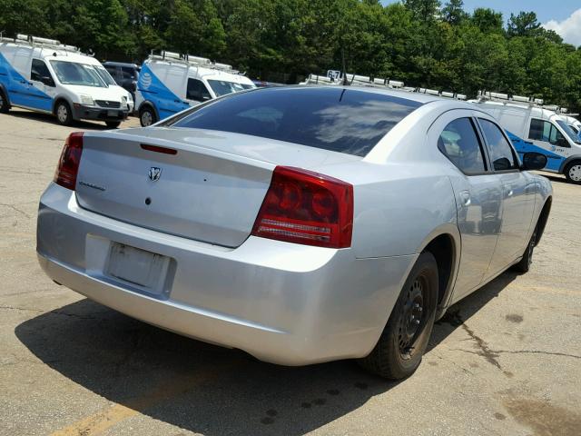 2B3KA43R28H116817 - 2008 DODGE CHARGER SILVER photo 4