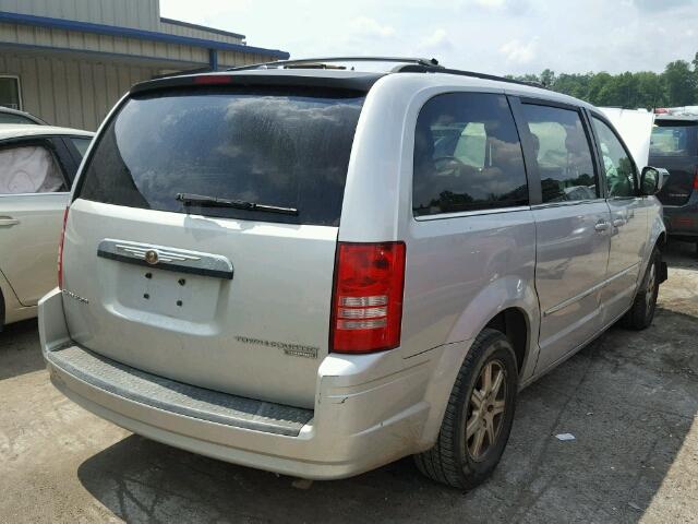 2A4RR5D15AR104322 - 2010 CHRYSLER TOWN & COU SILVER photo 4
