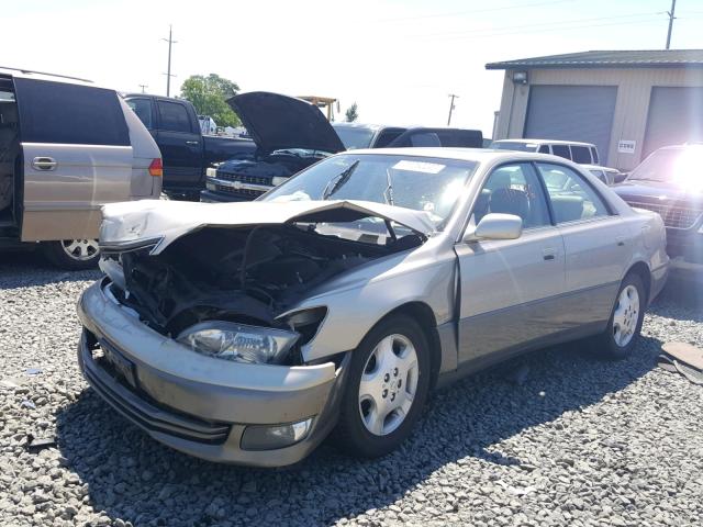 JT8BF28G8Y0263979 - 2000 LEXUS ES 300 TAN photo 2