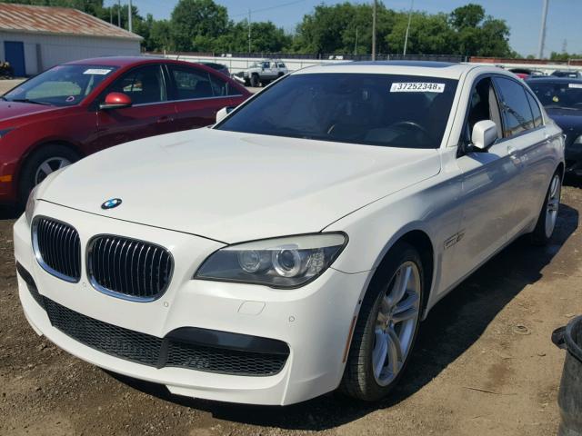 WBAKC8C57CDZ19106 - 2012 BMW 750 LXI WHITE photo 2