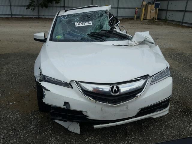 19UUB3F50GA000795 - 2016 ACURA TLX TECH WHITE photo 10