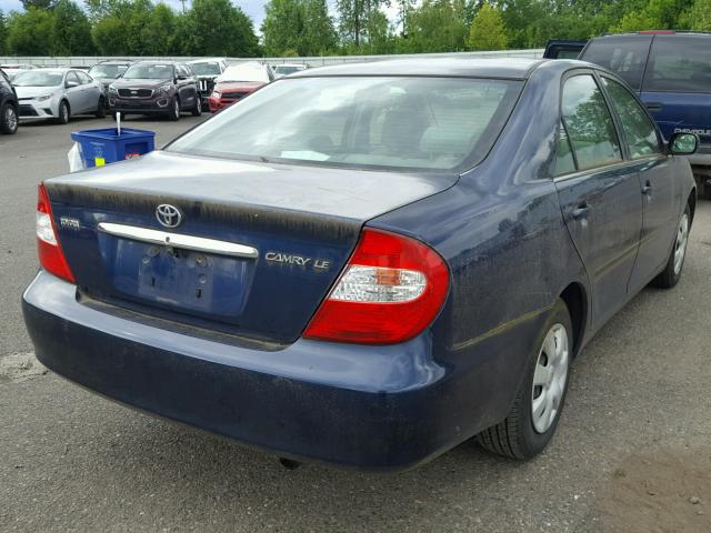 JTDBE32K020036557 - 2002 TOYOTA CAMRY LE ლურჯი ფოტო 4