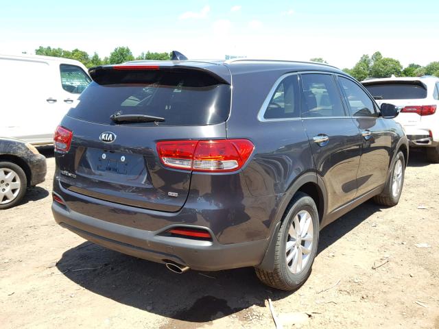 5XYPG4A32HG267219 - 2017 KIA SORENTO LX GRAY photo 4