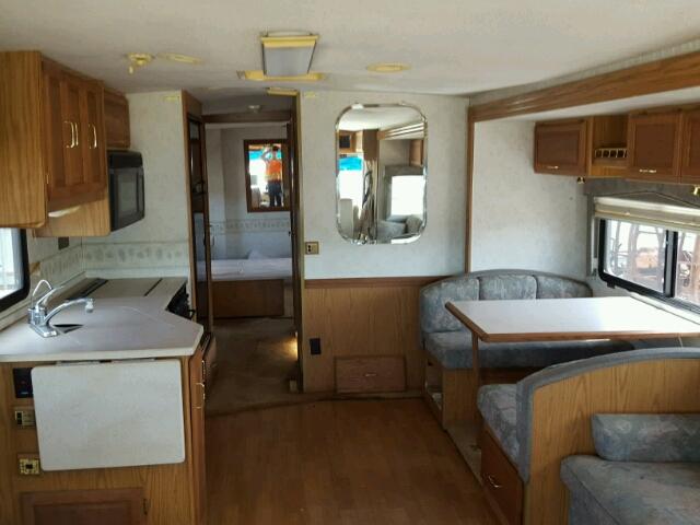 3FCNF53S3YJA09073 - 2000 WINNEBAGO ADVENTURER WHITE photo 6